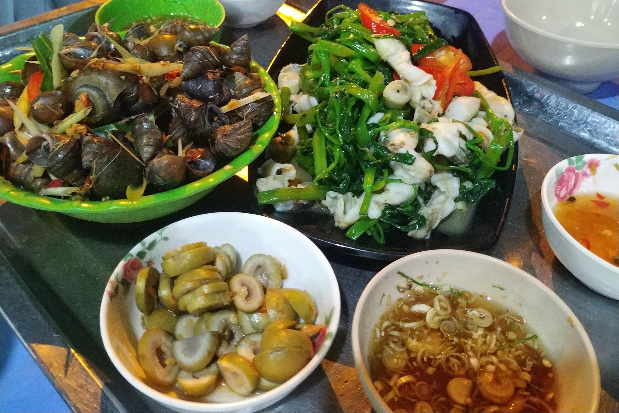 quán ốc ngon Hà Nội Quán ốc Cay Hồng Lai