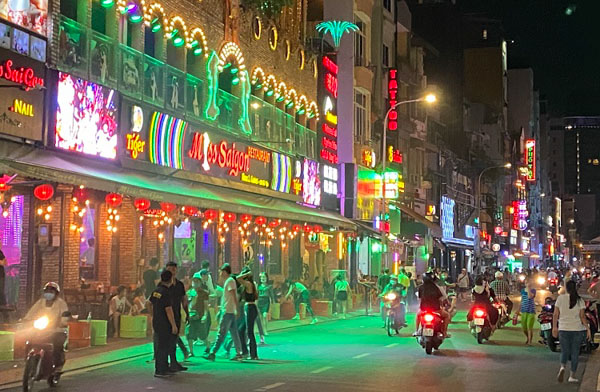Khu phố Tây Bùi Viện